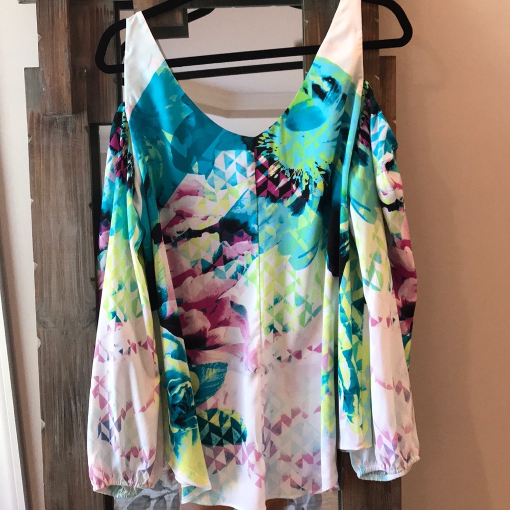 Womens Worthington cold shoulder blouse